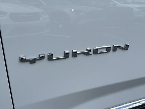 Used 2024 GMC Yukon SLT RWD image 31