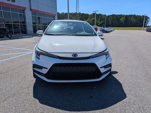 Used 2024 Toyota Corolla SE FWD image 8