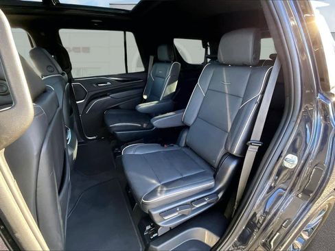 Used 2023 Cadillac Escalade Sport image 13