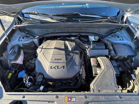 Used 2023 Kia Telluride S image 11