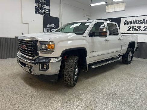Used 2016 GMC Sierra 3500 SLT w/ Duramax Plus Package AWD/4WD image 3