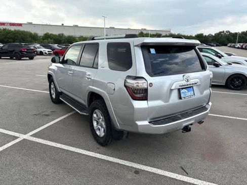 Used 2019 Toyota 4Runner SR5 Premium RWD image 3