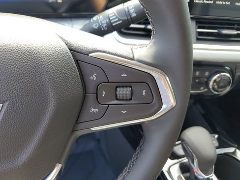 New 2026 Chevrolet Trax LT w/ Driver Confidence Package FWD image 19