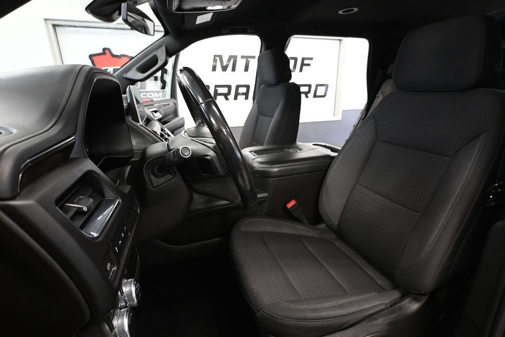 Used 2021 GMC Yukon SLE AWD/4WD image 18