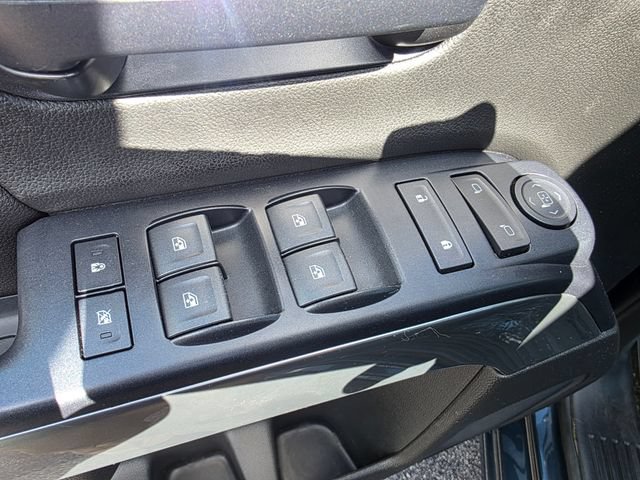 Used 2018 Chevrolet Silverado 1500 LT w/ All Star Edition AWD/4WD image 19