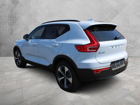 New 2026 Volvo XC40 B5 Plus w/ Protection Package Premier image 4