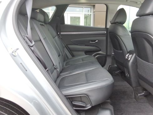 Used 2023 Hyundai Tucson Limited image 33