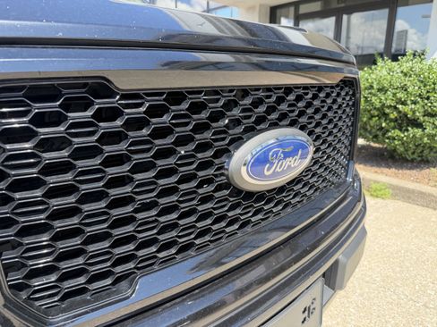 Used 2018 Ford F150 XL w/ Equipment Group 101A Mid AWD/4WD image 19