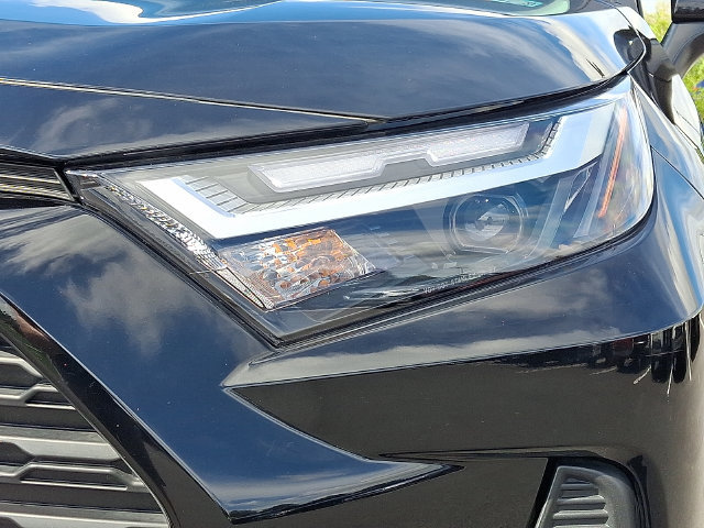 Used 2025 Toyota RAV4 XLE w/ Convenience Package AWD/4WD image 10