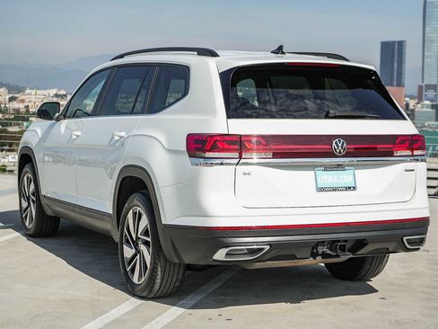 Certified 2024 Volkswagen Atlas SE image 8