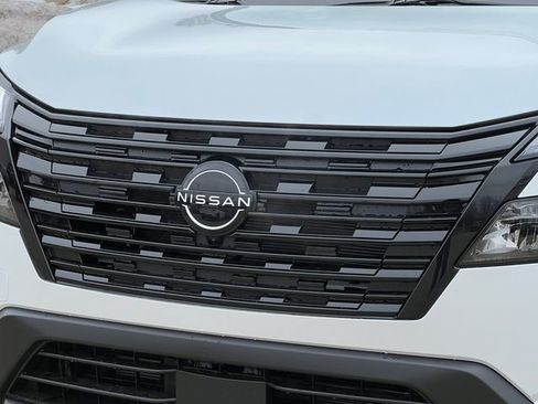 New 2026 Nissan Rogue SV image 39