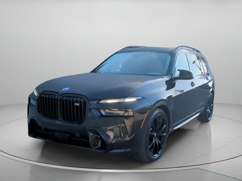 Used 2025 BMW X7 M60i AWD/4WD image 11