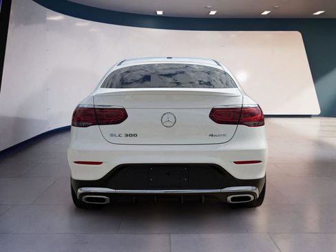 Used 2022 Mercedes-Benz GLC 300 4MATIC Coupe image 4