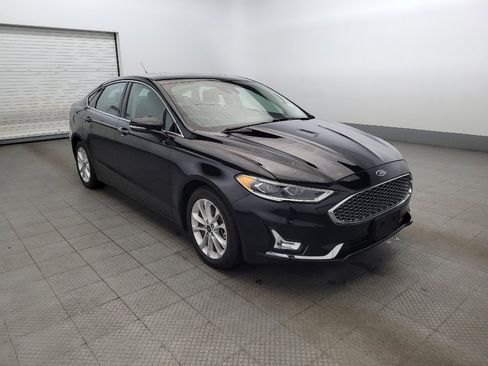 Used 2019 Ford Fusion Energi Titanium image 13