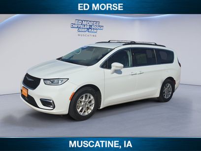 Certified 2022 Chrysler Pacifica Touring-L
