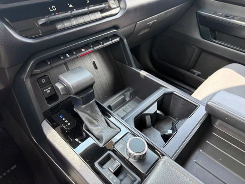 Used 2024 Toyota Tundra SR5 w/ SR5 Convenience Package AWD/4WD image 29