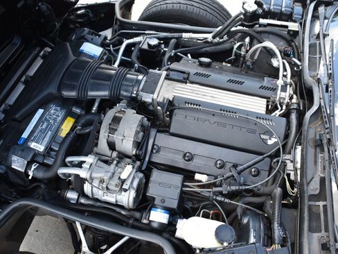 Used 1993 Chevrolet Corvette Convertible image 26