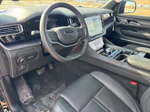 New 2026 Jeep Grand Wagoneer Summit image 15