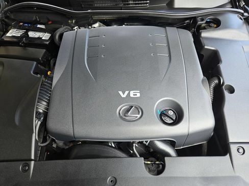 Used 2010 Lexus IS 250C RWD image 27