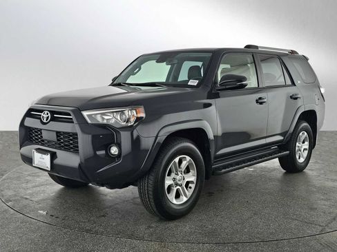 Used 2024 Toyota 4Runner SR5 Premium image 7