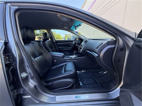 Used 2018 Nissan Altima 2.5 SR w/ SR Special Edition FWD image 11