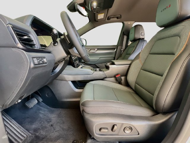 New 2027 GMC Terrain AT4 w/ Convenience Package III AWD/4WD image 15