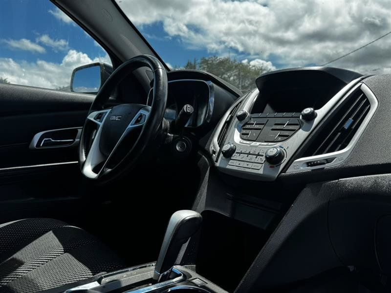 Used 2015 GMC Terrain SLE w/ Convenience Package FWD image 18