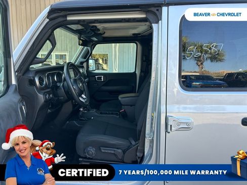 Used 2023 Jeep Gladiator Overland image 5