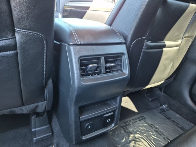 Used 2024 Ford Edge Titanium AWD/4WD image 24