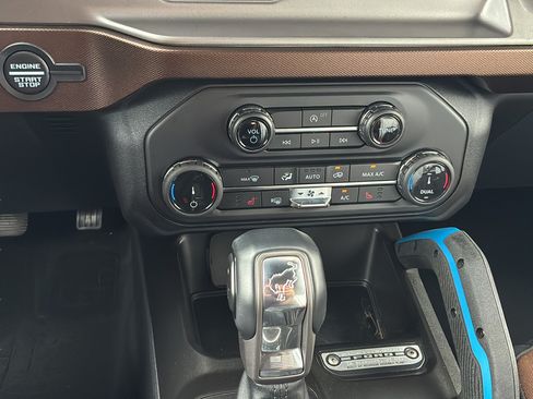 Used 2022 Ford Bronco Outer Banks AWD/4WD image 22