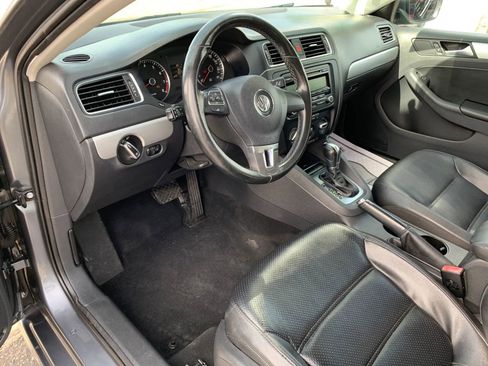 Used 2013 Volkswagen Jetta SE image 8