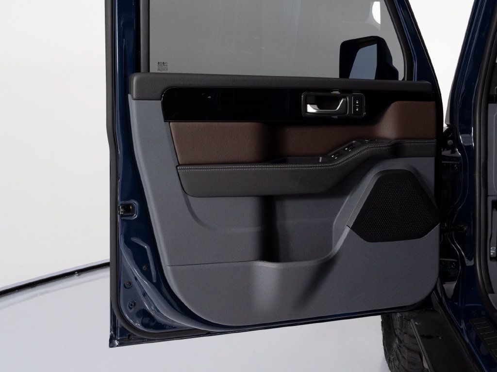 Used 2025 INEOS Grenadier Station Wagon AWD/4WD image 9