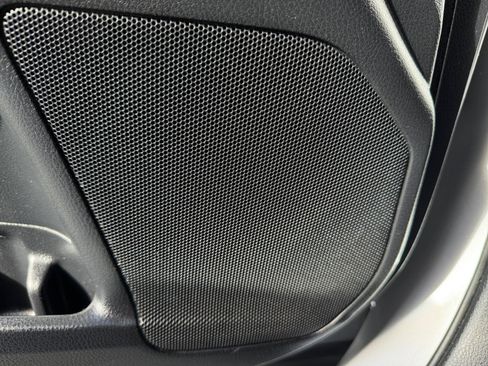 Used 2015 Toyota Highlander XLE image 27