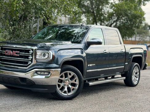 Used 2017 GMC Sierra 1500 SLT w/ SLT Premium Package RWD image 3
