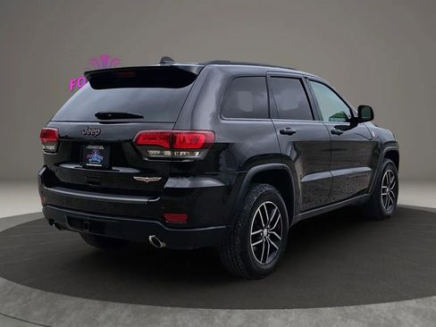 Used 2017 Jeep Grand Cherokee Trailhawk AWD/4WD image 5