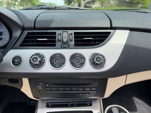 Used 2011 BMW Z4 sDrive35is RWD image 32