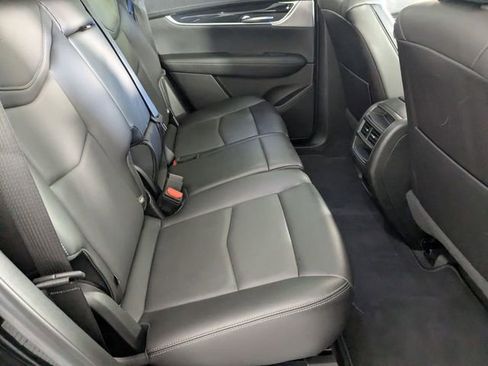 Used 2025 Cadillac XT5 Premium Luxury image 32
