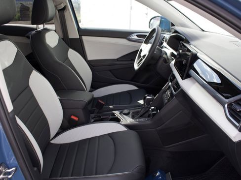 New 2026 Volkswagen Taos SEL AWD/4WD image 36