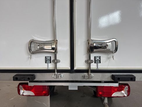 Used 2023 Mercedes-Benz Sprinter 3500 image 6