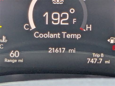 Used 2025 Chrysler Pacifica Select image 33