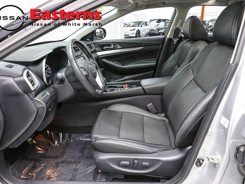 Used 2019 Nissan Maxima 3.5 SL w/ Floor Mat Group FWD image 14