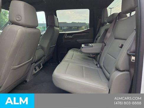 Used 2025 GMC Sierra 1500 SLT RWD image 6