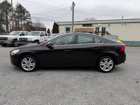 Used 2013 Volvo S60 T5 image 2