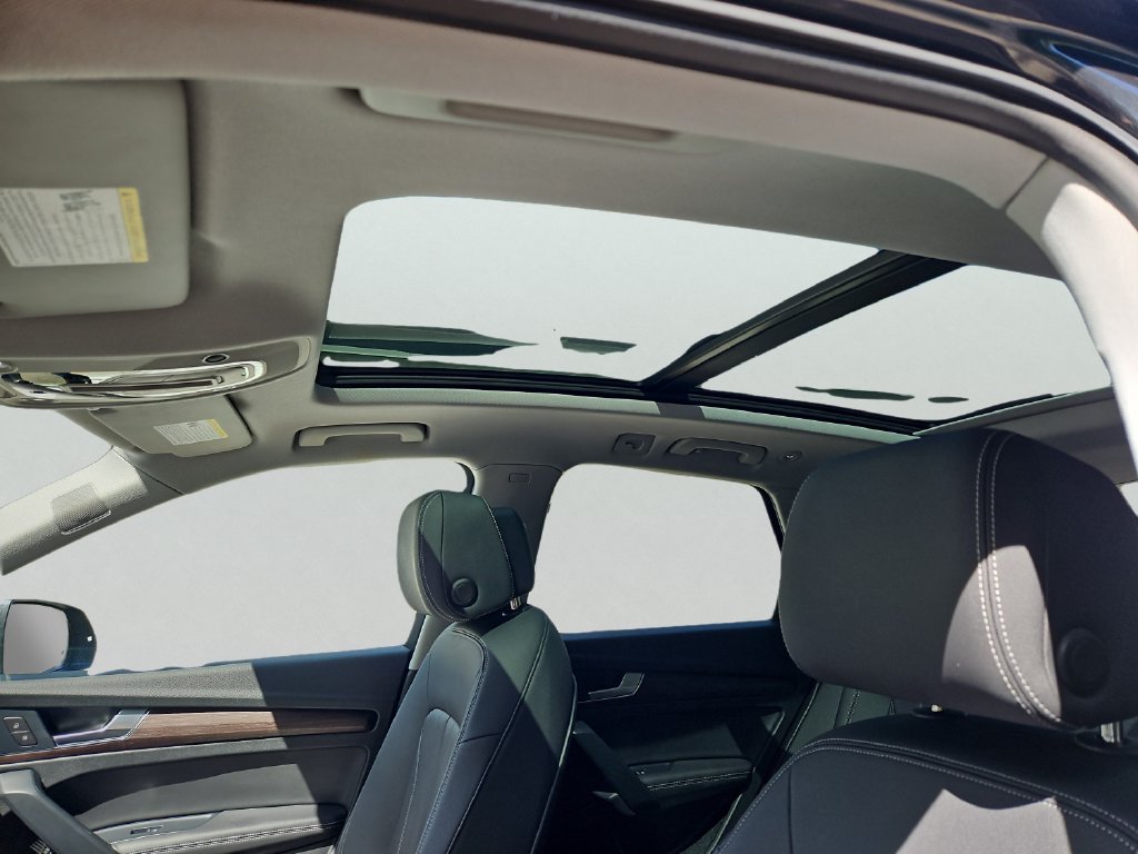 Certified 2024 Audi Q5 Premium AWD/4WD image 15