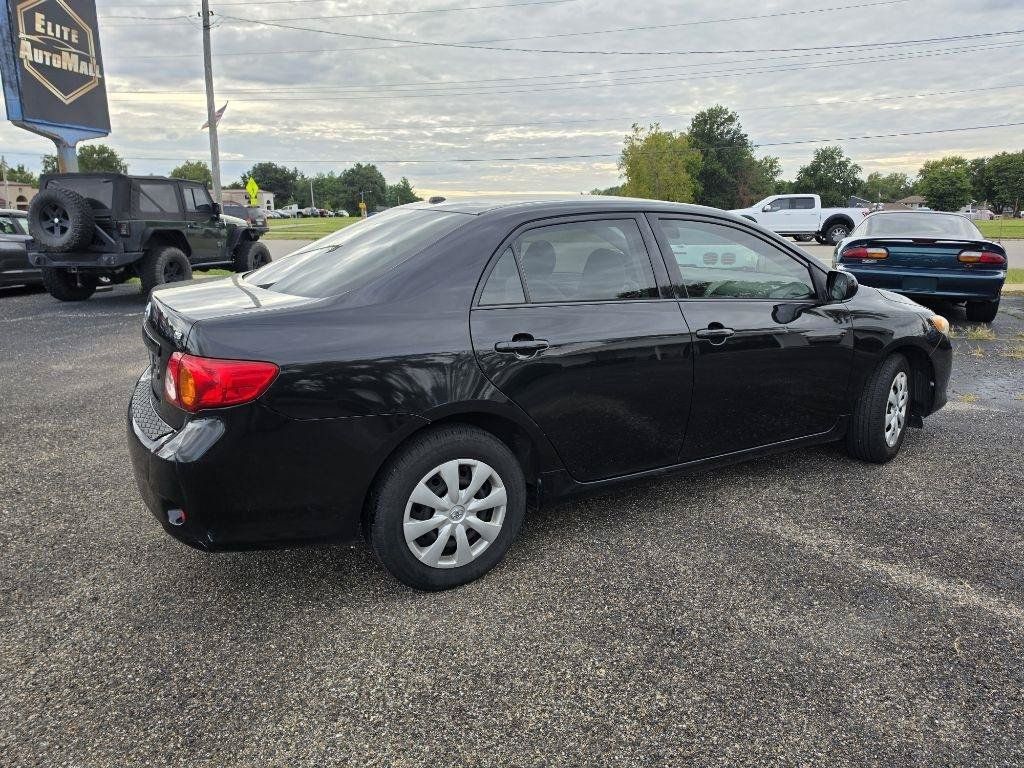 Used 2009 Toyota Corolla LE w/ Preferred Accessory Pkg FWD image 4