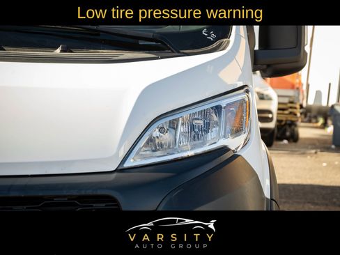 Used 2025 RAM ProMaster 2500 w/ Convenience Group image 25