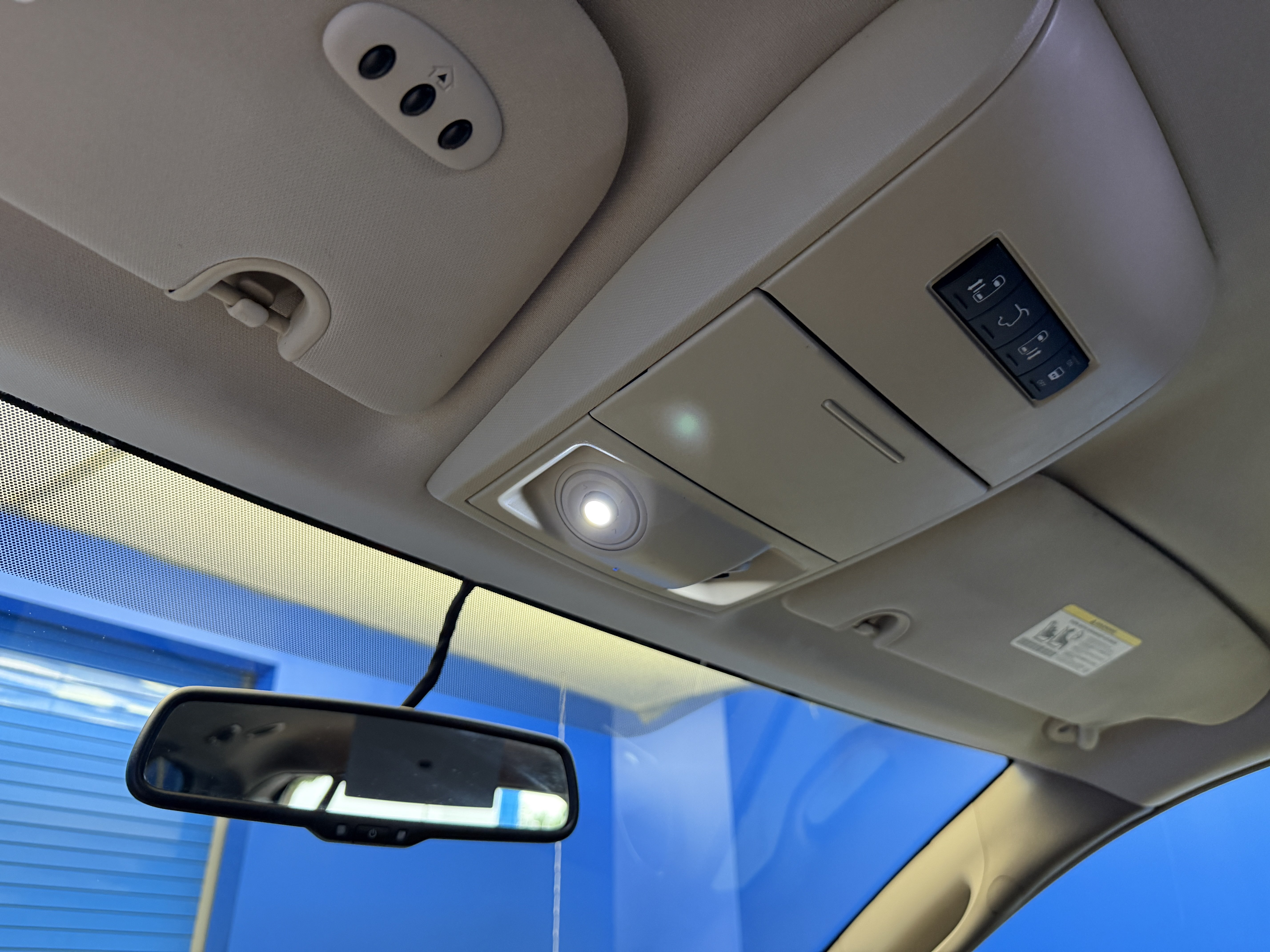 Used 2015 Chrysler Town & Country Touring w/ Driver Convenience Group FWD image 27