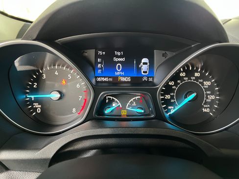Used 2018 Ford Escape Titanium AWD/4WD image 13