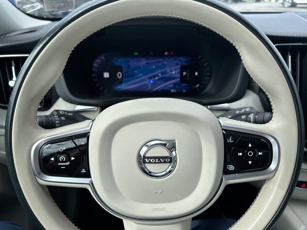 Used 2023 Volvo XC60 B5 Ultimate w/ Climate Package AWD/4WD image 16