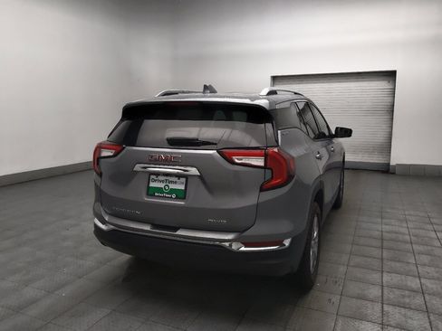 Used 2024 GMC Terrain SLT AWD/4WD image 7